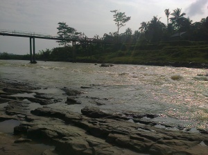 Sungai Cipamingkis By Lia